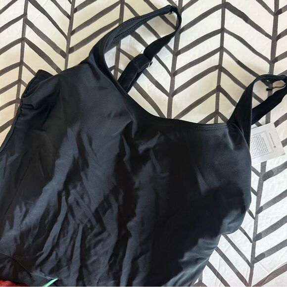 NWT Size L One Piece Black Swimdress Swimsuit with Skirt - Picture 1 of 4